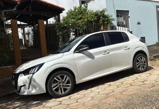 PEUGEOT 208 1.6 16V FLEX GRIFFE AT6